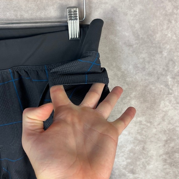 Lululemon Mens Training Shorts Plaid Athletic Gym Running Workout - Picture 4 of 7